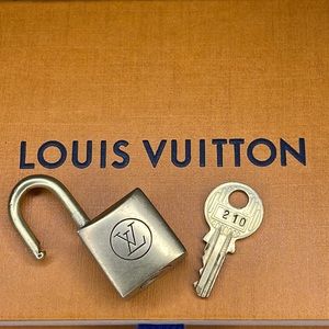 Louis Vuitton Lock With Key #210 EUC